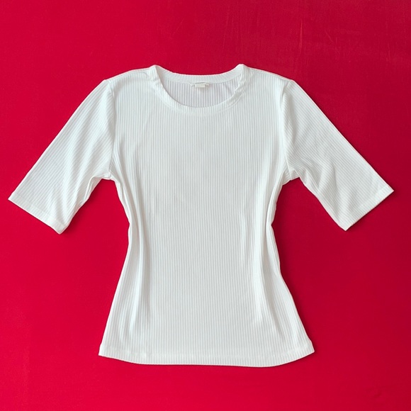 Garage Tops - Garage White Ribbed T-Shirt Size Small